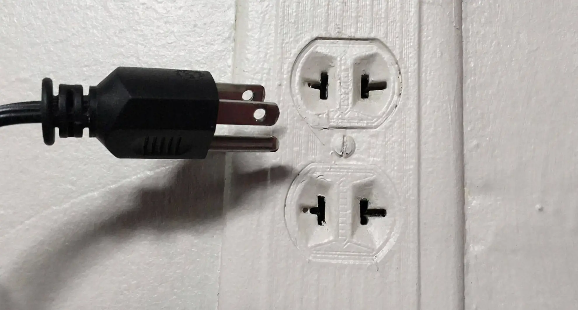 Changing 2-prong outlet to 3-prong